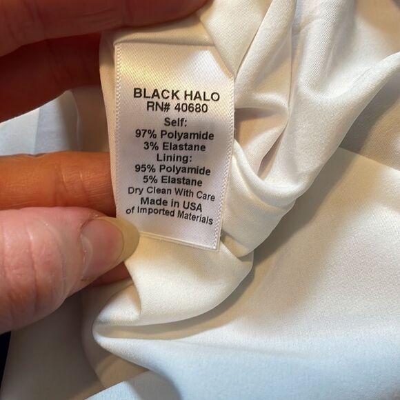 Black Halo Lola Cold Shoulder Abstract Sheath Dress - Picture 8 of 9